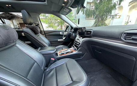 Ford Explorer VI, 2020 год, 3 000 000 рублей, 15 фотография