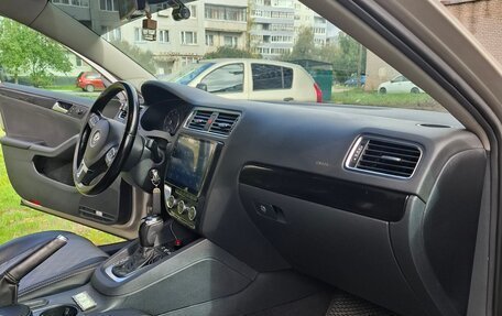 Volkswagen Jetta VII, 2013 год, 980 000 рублей, 8 фотография
