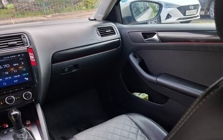 Volkswagen Jetta VII, 2013 год, 980 000 рублей, 3 фотография
