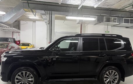 Toyota Land Cruiser, 2026 год, 14 000 000 рублей, 2 фотография