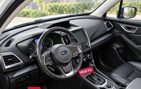 Subaru Forester, 2020 год, 2 600 000 рублей, 7 фотография