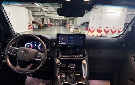 Toyota Land Cruiser, 2026 год, 14 000 000 рублей, 8 фотография