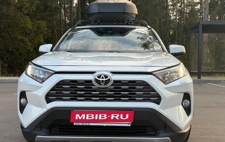 Toyota RAV4, 2021 год, 3 100 000 рублей, 5 фотография