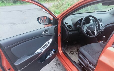 Hyundai Solaris II рестайлинг, 2015 год, 950 000 рублей, 6 фотография