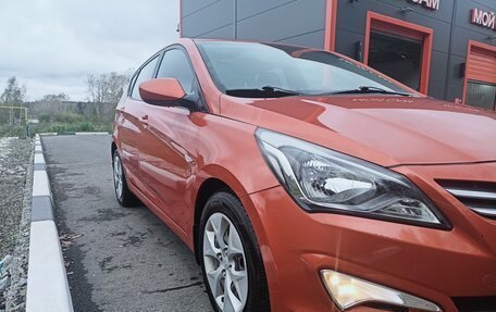 Hyundai Solaris II рестайлинг, 2015 год, 950 000 рублей, 9 фотография