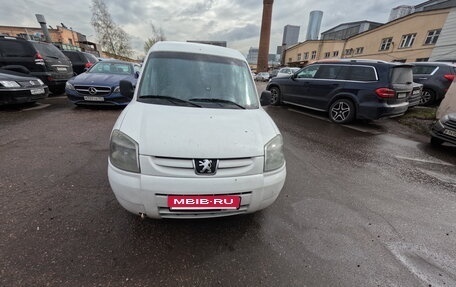 Peugeot Partner II рестайлинг 2, 2005 год, 270 000 рублей, 2 фотография
