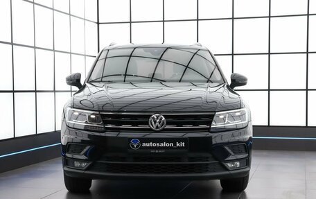 Volkswagen Tiguan II, 2020 год, 2 870 000 рублей, 2 фотография