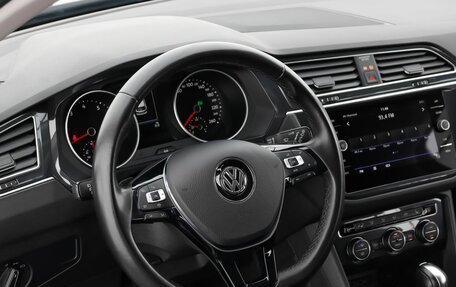 Volkswagen Tiguan II, 2020 год, 2 870 000 рублей, 9 фотография