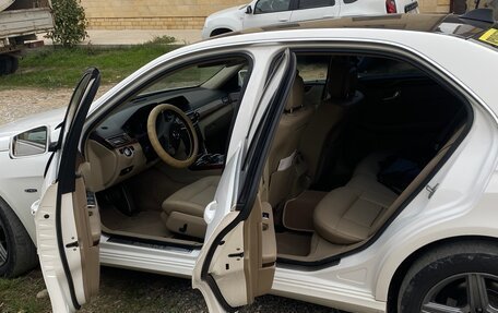 Mercedes-Benz E-Класс, 2012 год, 1 200 000 рублей, 9 фотография