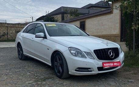 Mercedes-Benz E-Класс, 2012 год, 1 200 000 рублей, 2 фотография