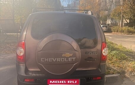 Chevrolet Niva I рестайлинг, 2019 год, 1 000 000 рублей, 3 фотография