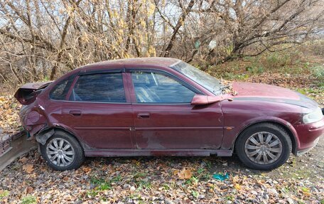 Opel Vectra B рестайлинг, 1999 год, 40 000 рублей, 3 фотография