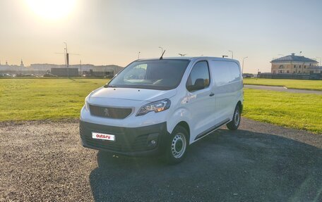 Peugeot Expert, 2018 год, 2 350 000 рублей, 14 фотография
