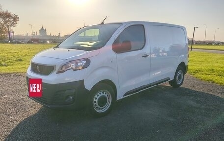 Peugeot Expert, 2018 год, 2 350 000 рублей, 16 фотография