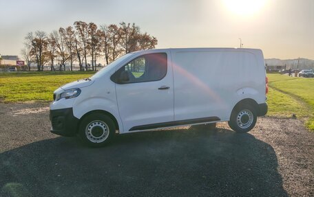 Peugeot Expert, 2018 год, 2 350 000 рублей, 17 фотография