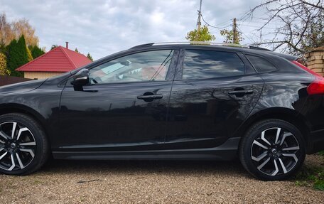 Volvo V40 Cross Country I, 2018 год, 1 980 000 рублей, 3 фотография