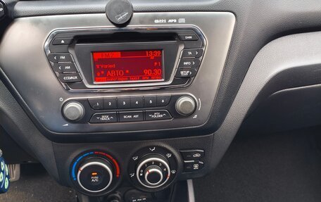 KIA Rio III рестайлинг, 2011 год, 900 000 рублей, 12 фотография