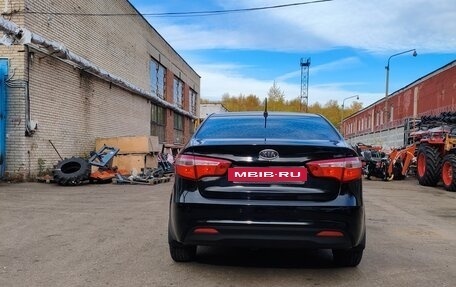 KIA Rio III рестайлинг, 2011 год, 900 000 рублей, 4 фотография