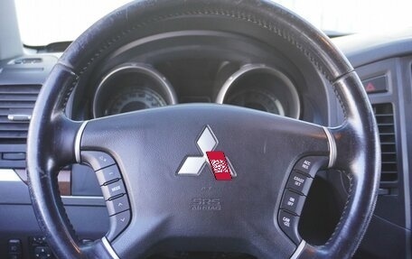 Mitsubishi Pajero IV рестайлинг 2, 2008 год, 1 570 000 рублей, 14 фотография