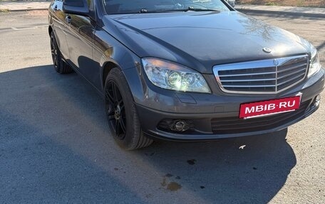 Mercedes-Benz C-Класс, 2008 год, 600 000 рублей, 3 фотография