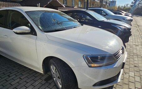 Volkswagen Jetta VII, 2012 год, 650 000 рублей, 3 фотография