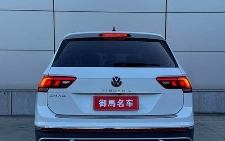 Volkswagen Tiguan II, 2023 год, 2 430 001 рублей, 5 фотография