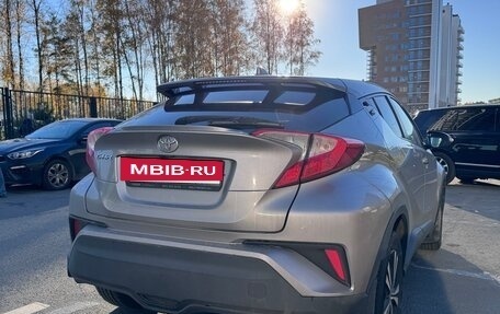 Toyota C-HR I рестайлинг, 2019 год, 1 820 000 рублей, 4 фотография