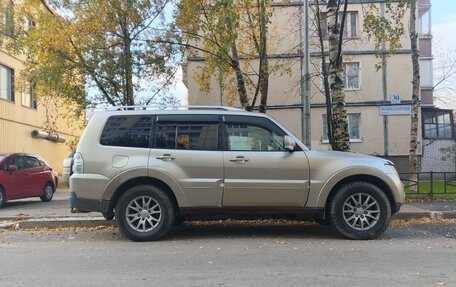 Mitsubishi Pajero IV рестайлинг 2, 2007 год, 1 065 000 рублей, 1 фотография
