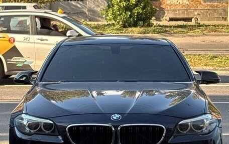 BMW 5 серия, 2014 год, 1 890 000 рублей, 4 фотография