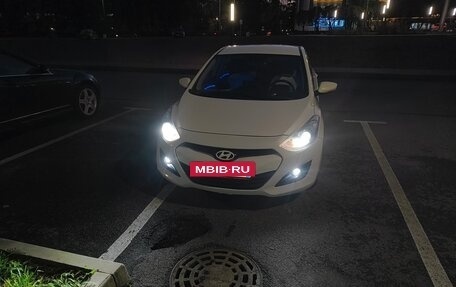 Hyundai i30 II рестайлинг, 2012 год, 880 000 рублей, 3 фотография