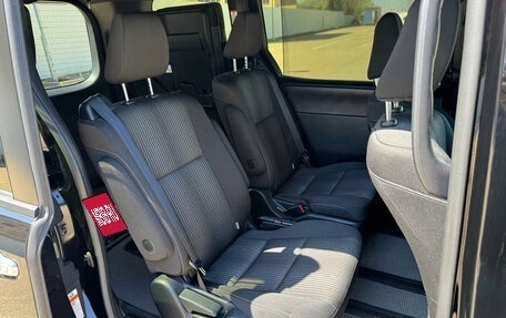 Toyota Voxy III, 2021 год, 2 250 000 рублей, 6 фотография