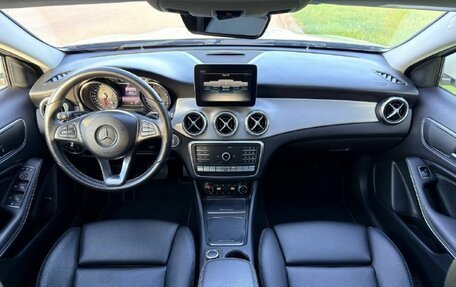 Mercedes-Benz GLA, 2017 год, 2 950 000 рублей, 14 фотография