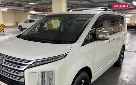 Mitsubishi Delica D:5 I, 2020 год, 3 400 000 рублей, 2 фотография
