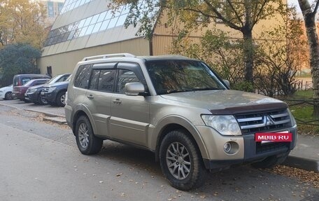 Mitsubishi Pajero IV рестайлинг 2, 2007 год, 1 065 000 рублей, 2 фотография