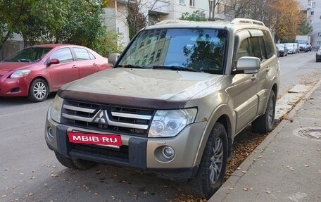 Mitsubishi Pajero IV рестайлинг 2, 2007 год, 1 065 000 рублей, 3 фотография