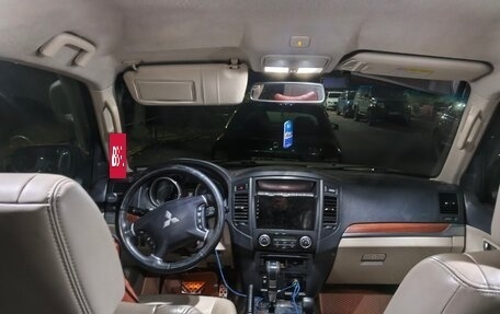 Mitsubishi Pajero IV рестайлинг 2, 2007 год, 1 065 000 рублей, 15 фотография