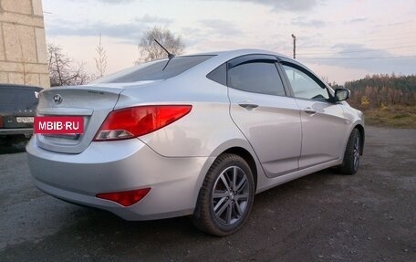 Hyundai Solaris II рестайлинг, 2014 год, 1 100 000 рублей, 5 фотография