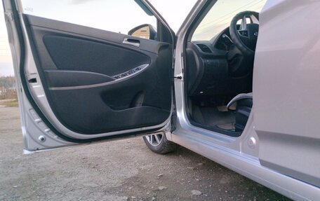Hyundai Solaris II рестайлинг, 2014 год, 1 100 000 рублей, 11 фотография
