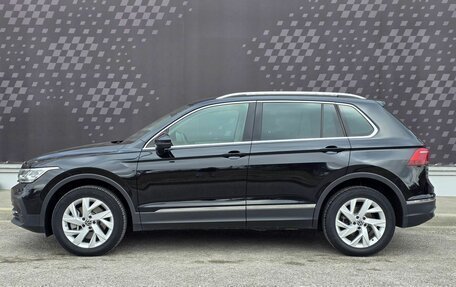 Volkswagen Tiguan II, 2021 год, 3 099 000 рублей, 7 фотография