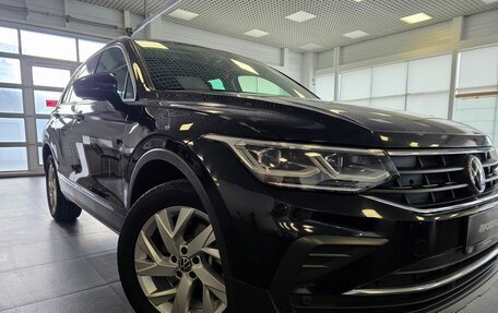 Volkswagen Tiguan II, 2021 год, 3 099 000 рублей, 9 фотография