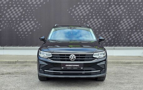 Volkswagen Tiguan II, 2021 год, 3 099 000 рублей, 5 фотография