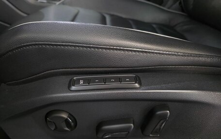 Volkswagen Tiguan II, 2021 год, 3 099 000 рублей, 20 фотография
