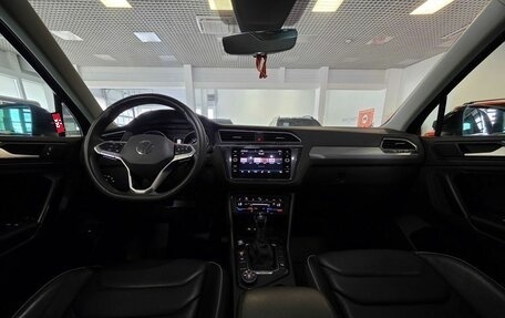 Volkswagen Tiguan II, 2021 год, 3 099 000 рублей, 12 фотография
