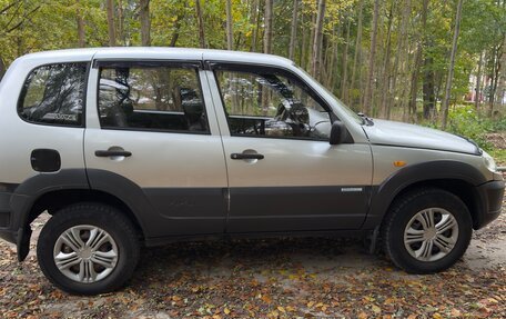 Chevrolet Niva I рестайлинг, 2011 год, 450 000 рублей, 6 фотография