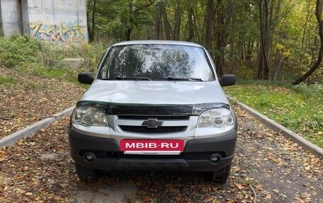Chevrolet Niva I рестайлинг, 2011 год, 450 000 рублей, 2 фотография