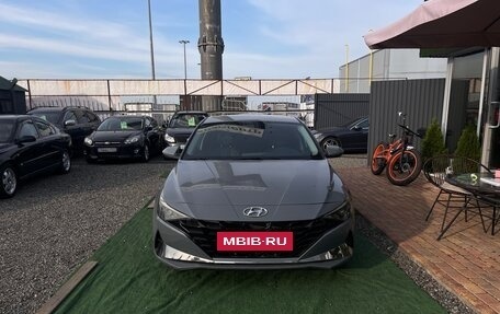 Hyundai Elantra, 2022 год, 2 200 000 рублей, 2 фотография
