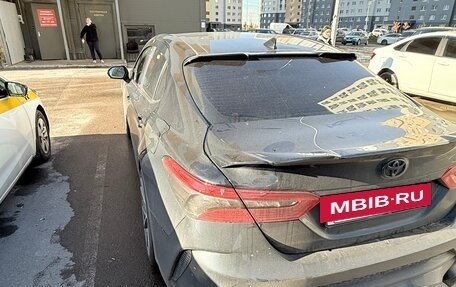 Toyota Camry, 2021 год, 2 900 000 рублей, 2 фотография