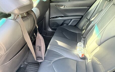 Toyota Camry, 2021 год, 2 900 000 рублей, 11 фотография