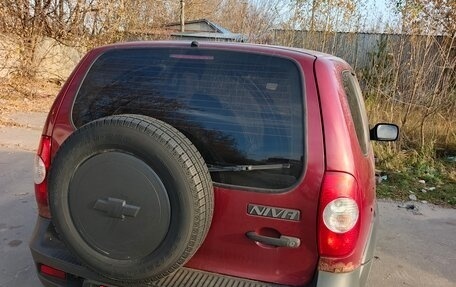 Chevrolet Niva I рестайлинг, 2012 год, 357 000 рублей, 2 фотография