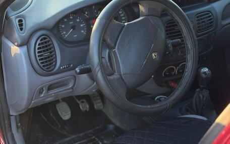 Renault Megane III рестайлинг, 2001 год, 80 000 рублей, 3 фотография